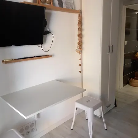 Apartment Avec Rez De Jardin